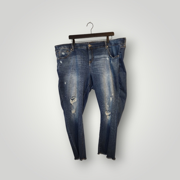 Torrid size 22 boyfriend distressed denim jeans - Picture 1 of 15